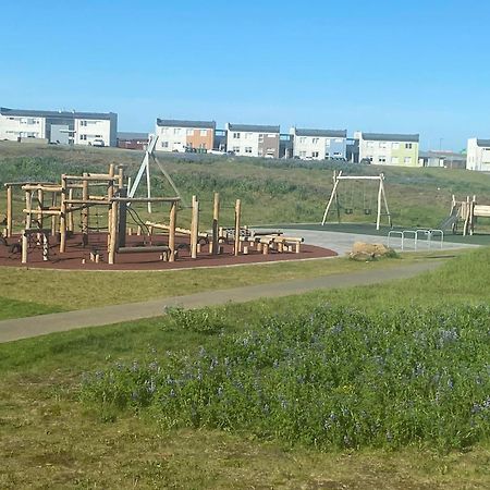 Spacious 3Br Condo Near Blue Lagoon 15M Airport 9M Njarthvik Eksteriør billede
