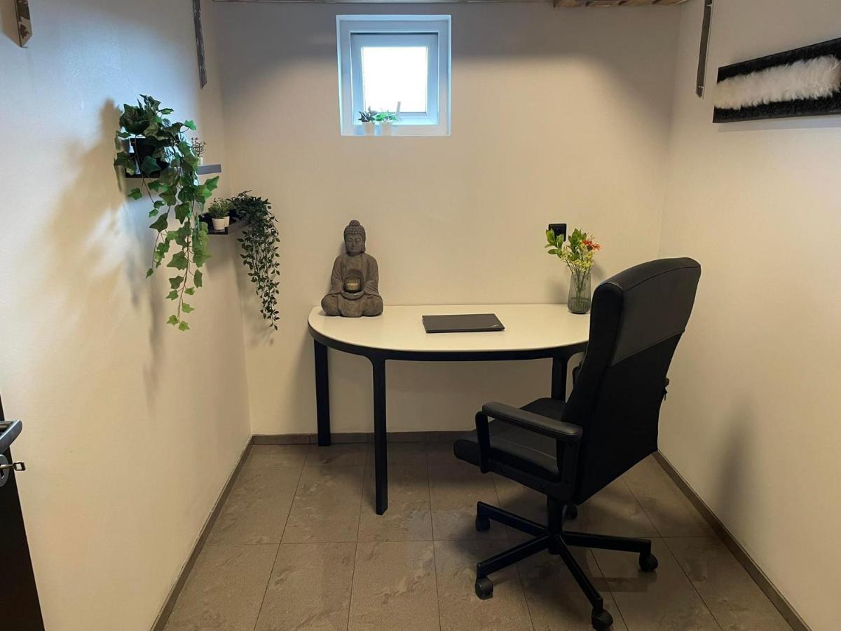 Spacious 3Br Condo Near Blue Lagoon 15M Airport 9M Njarthvik Eksteriør billede