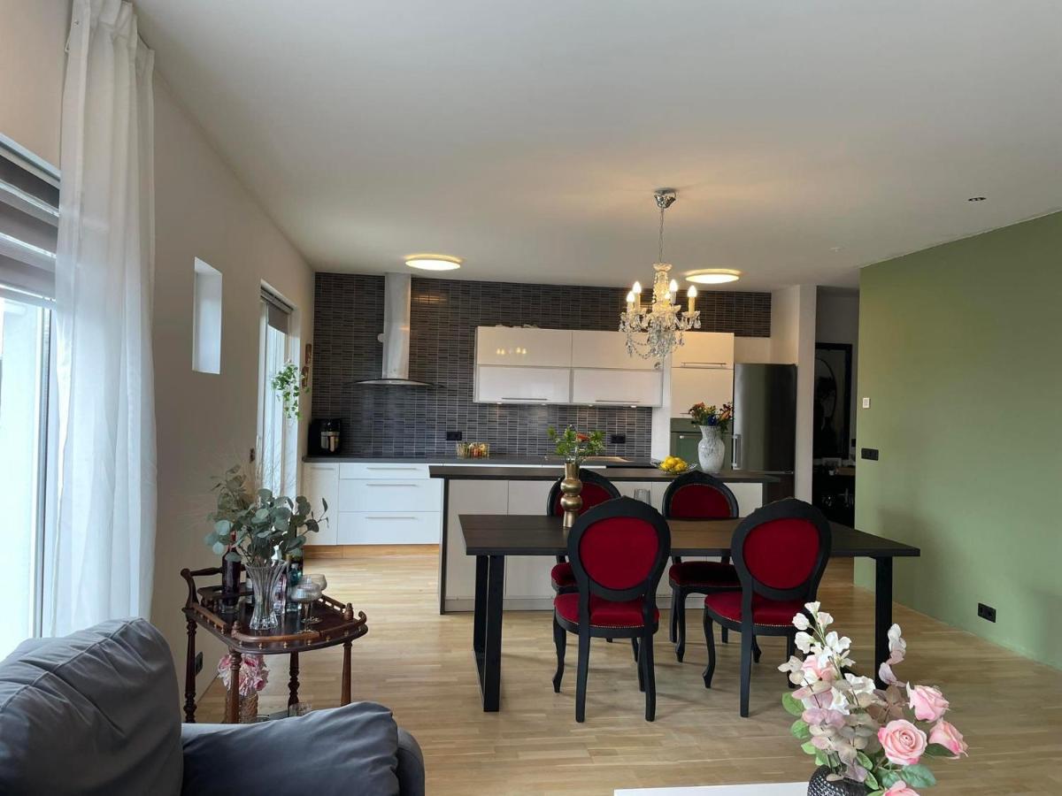 Spacious 3Br Condo Near Blue Lagoon 15M Airport 9M Njarthvik Eksteriør billede